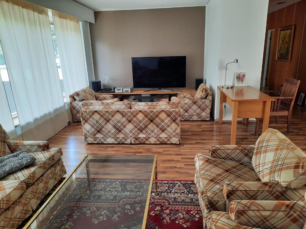 Family House Kupittaa Diplomat, Sauna, Garden, whole house for you photo 1