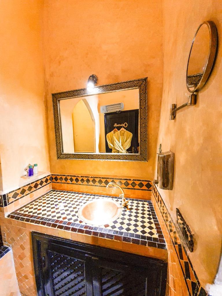 Riad Jaime photo 1