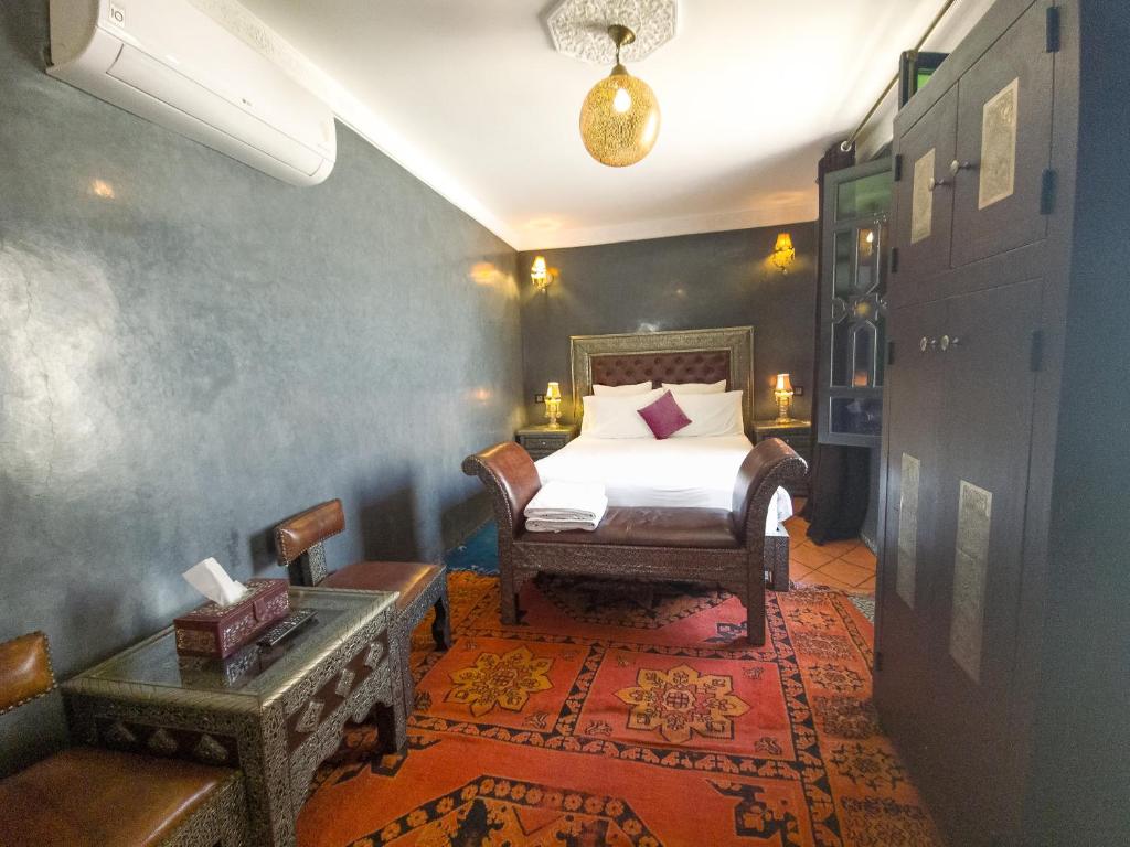 Riad Jaime photo 3