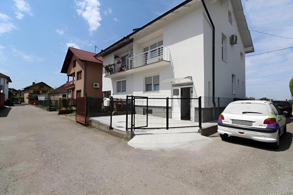 Apartman SKY 4