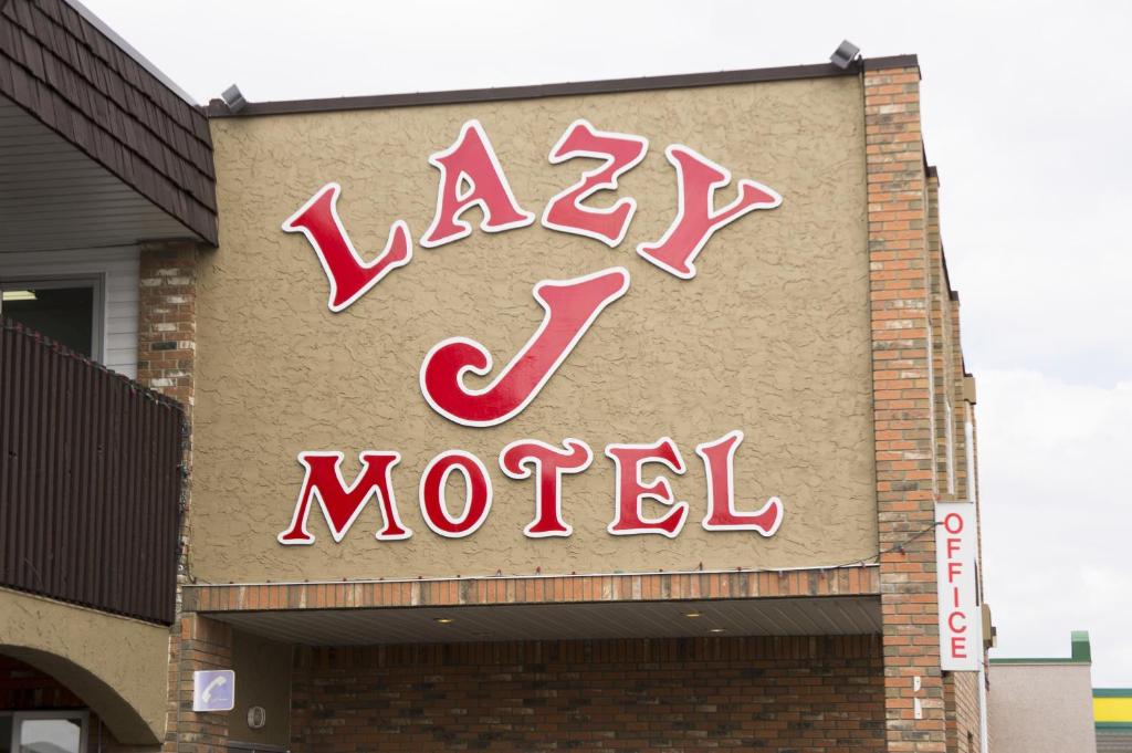 Lazy J Motel photo 3