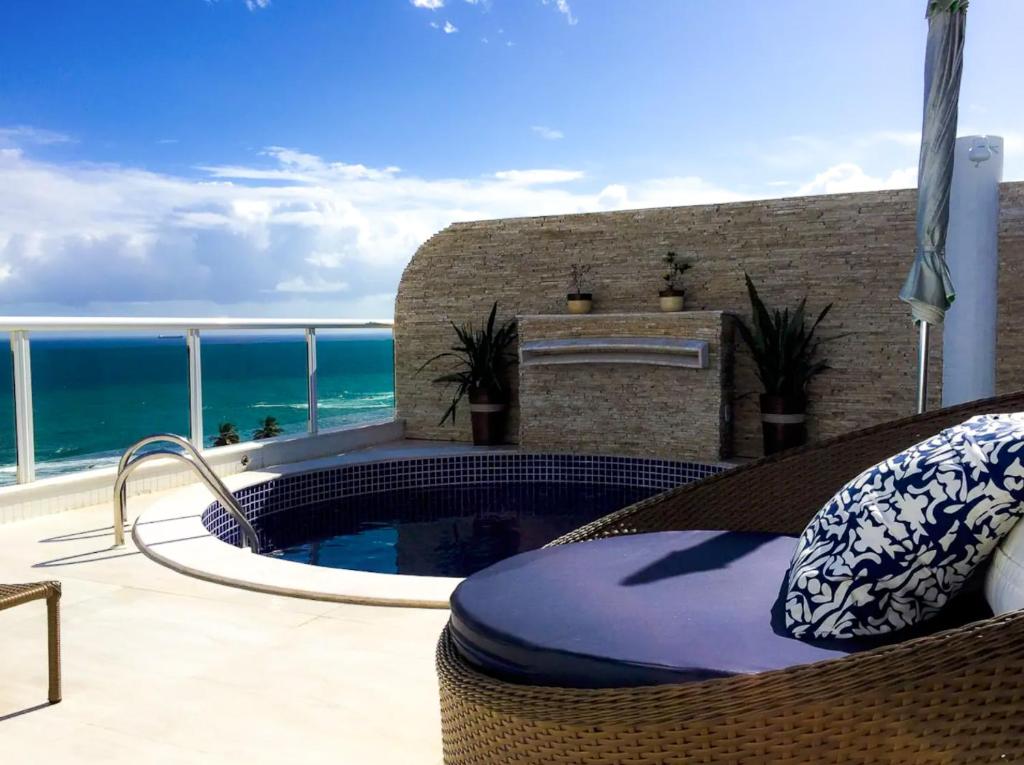 Apartamento-Cobertura de Luxo Vista Mar em Salvador