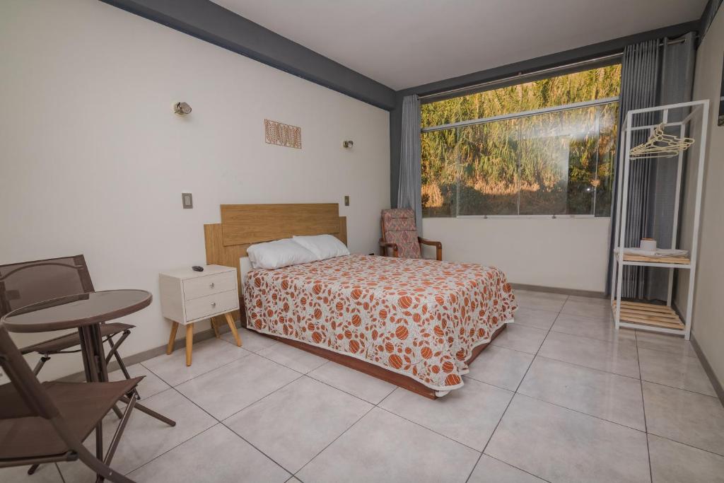HOSTAL MONTALVO VALLE photo 2