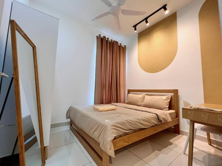 Homely D'Sara @ Direct Link with MRT, Near Thomson Hospital & Sungai Buloh Hospital photo 1