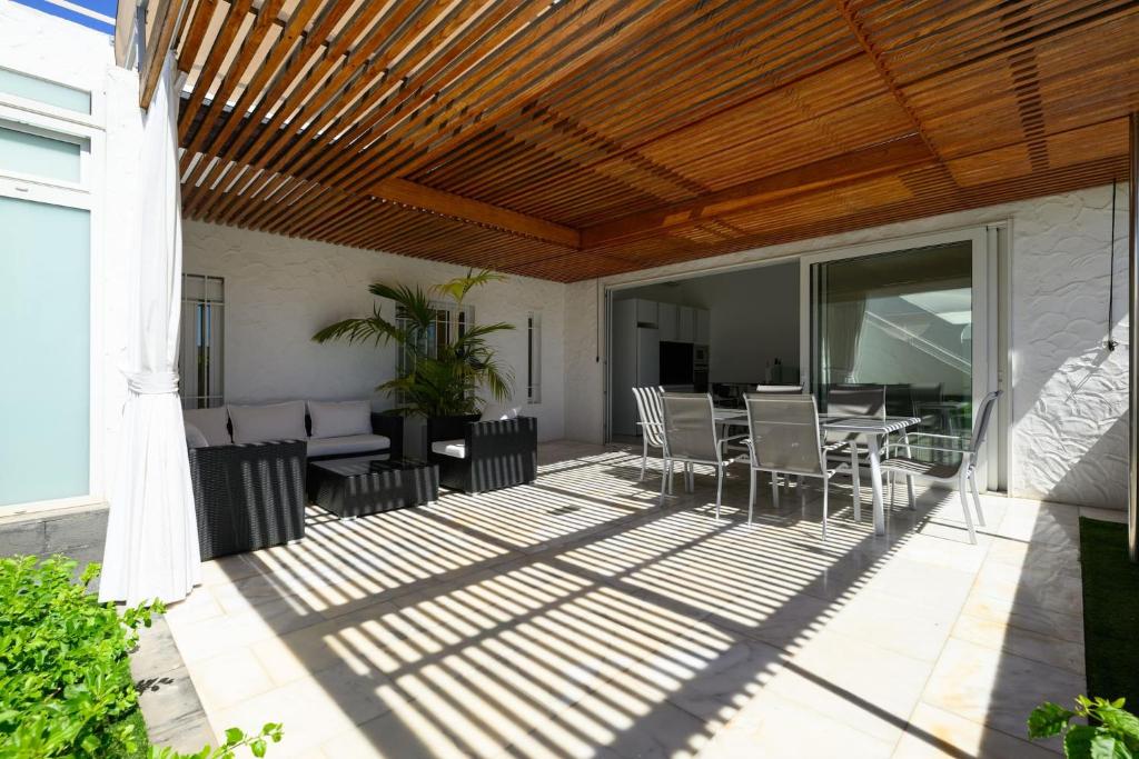 FaroVela Suites Pasito Blanco photo 4