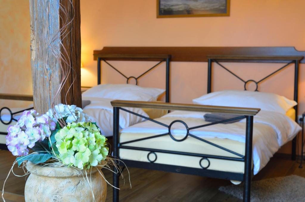 Hotel and restaurant Via Ironia photo 2