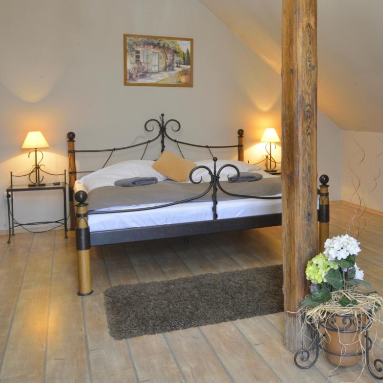 Hotel and restaurant Via Ironia photo 1
