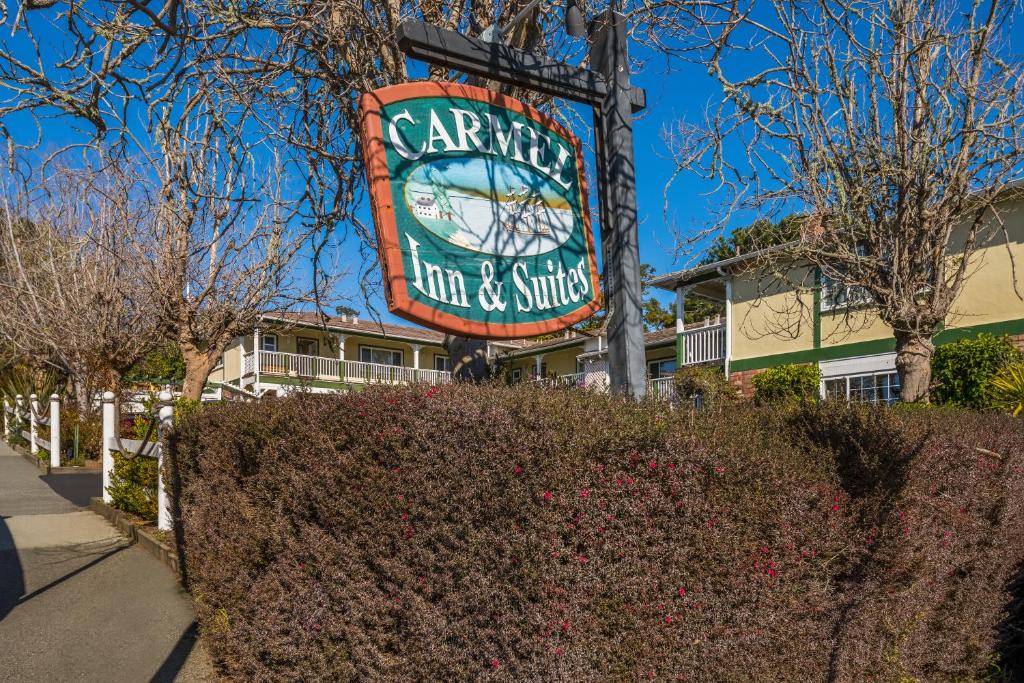 Carmel Inn & Suites photo 2