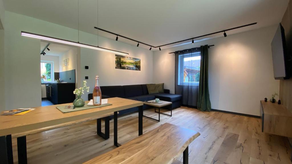 Uraha Apartments photo 1