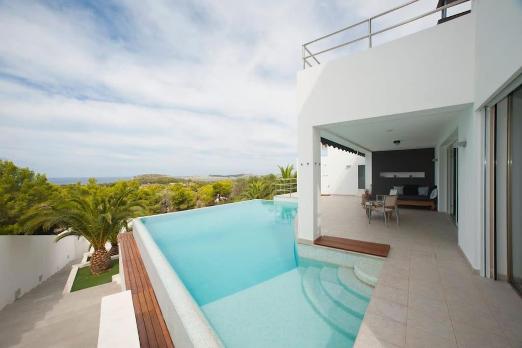 Casa Rosa de los Vientos, al lado de la playa