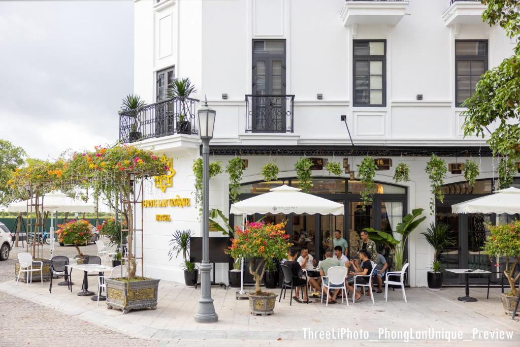 Phong Lan Unique Hotel