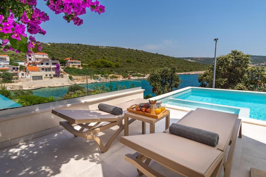 Beachfront Villa Larisa with Whirlpool, Media room photo 3