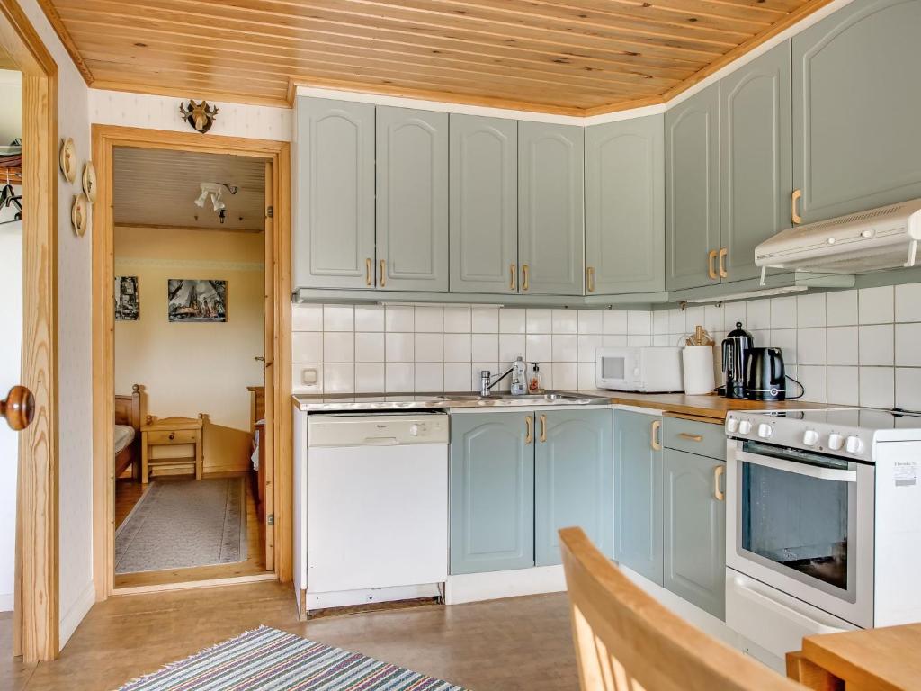 Chalet Enerhögen Lingonet - BOH029 by Interhome photo 2