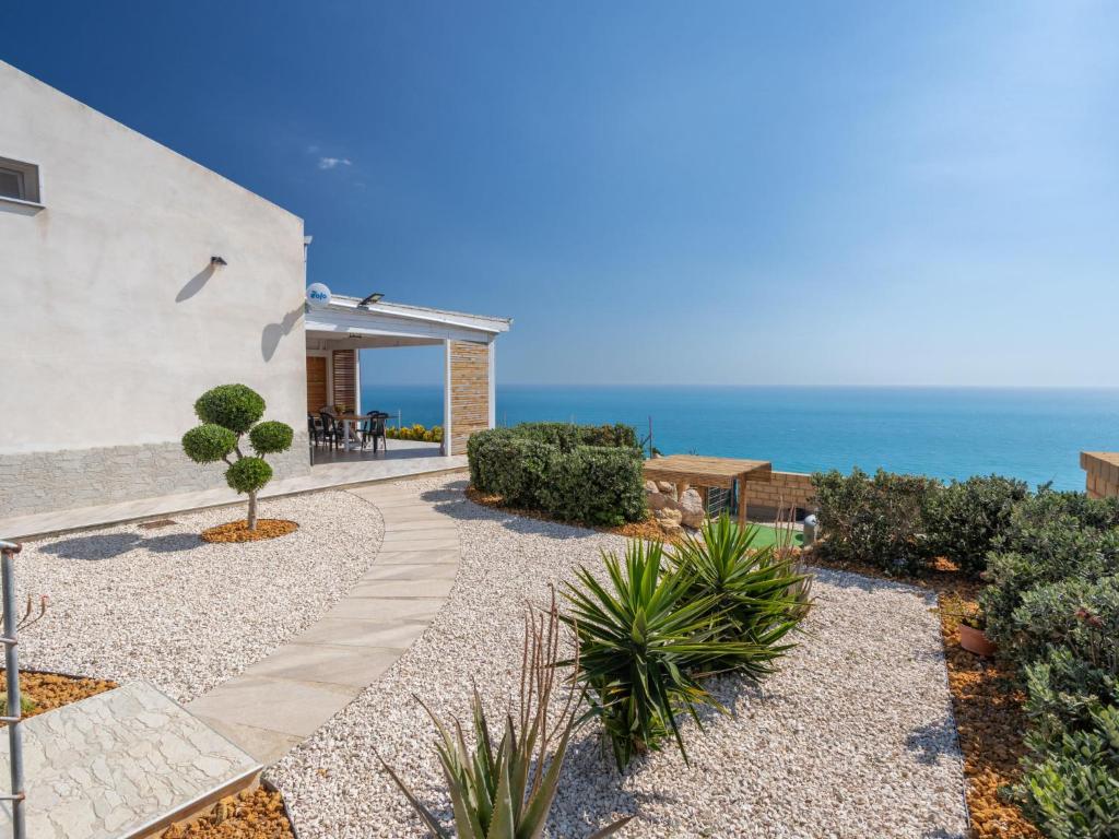 Villa Orizzonte Holidays by Interhome photo 3