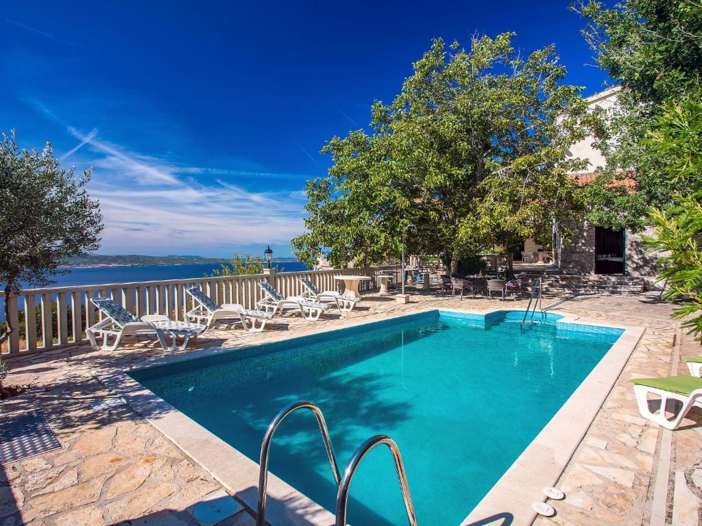 Holiday Home Villa jolie amazing stone by Interhome