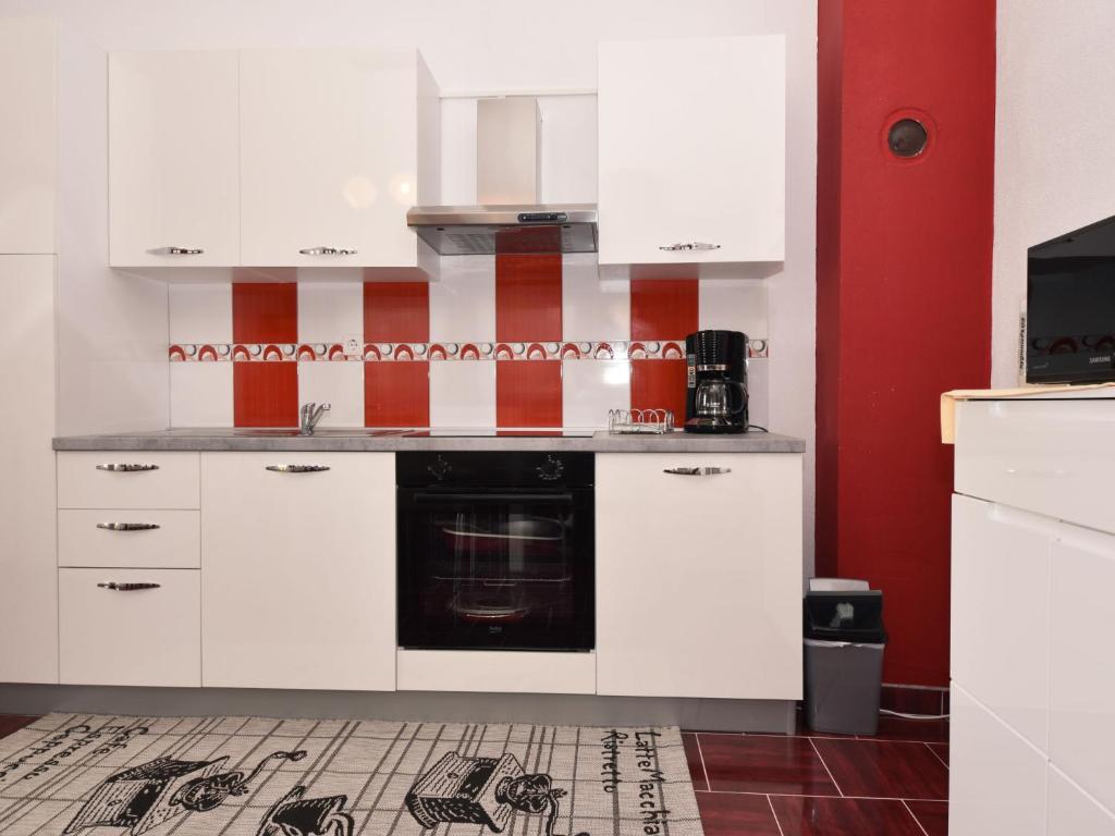 Apartment Zalazak Sunca by Interhome photo 2
