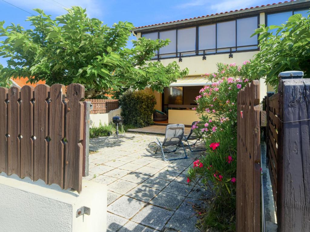 Apartment Palombe by Interhome