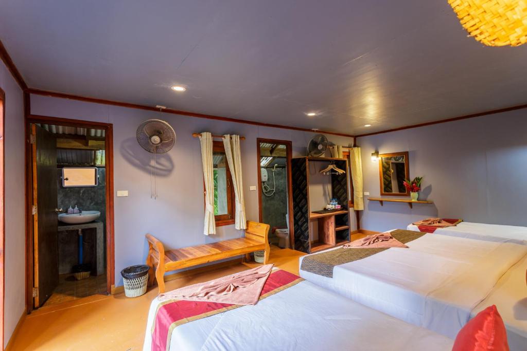 Khao Sok Cabana Resort photo 2