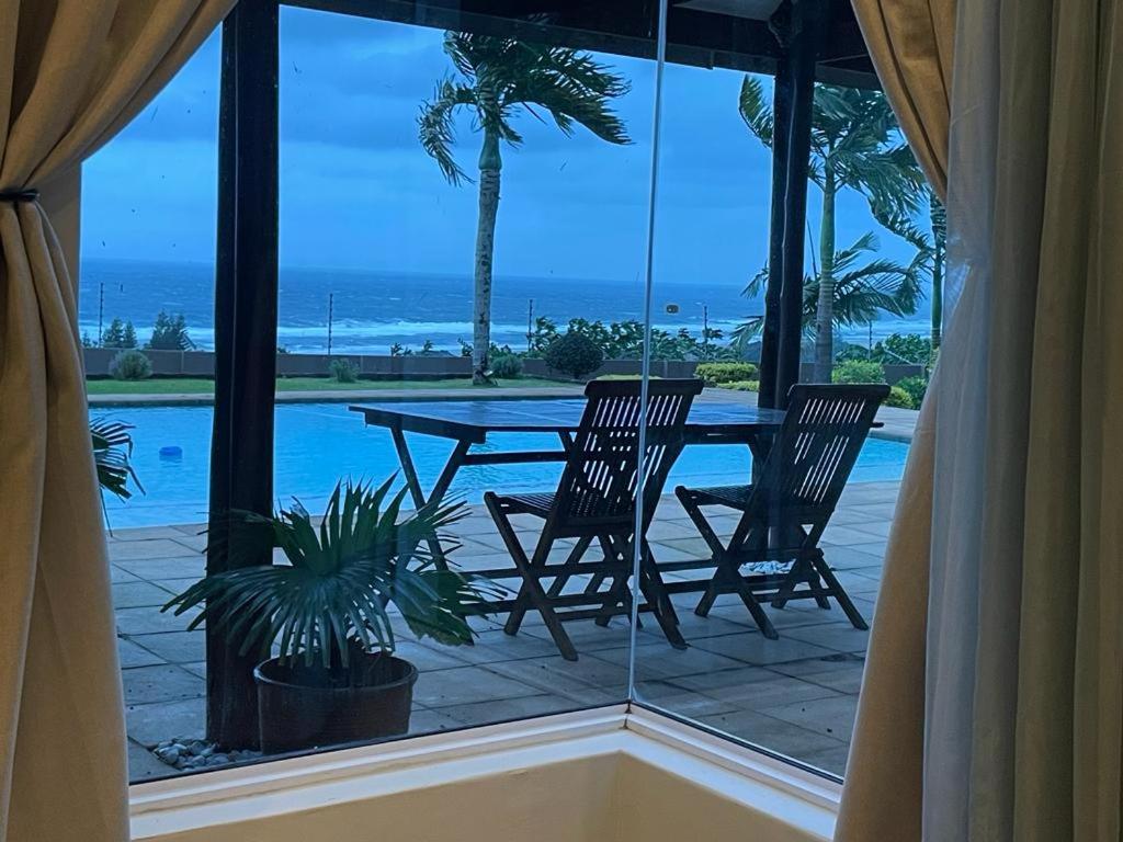 Illovo Beach house photo 1