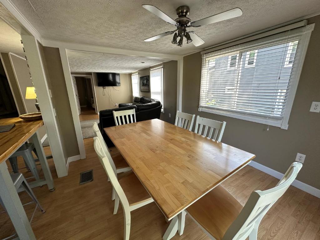 Cottage near Cedar Point & Nickel Plate Beach