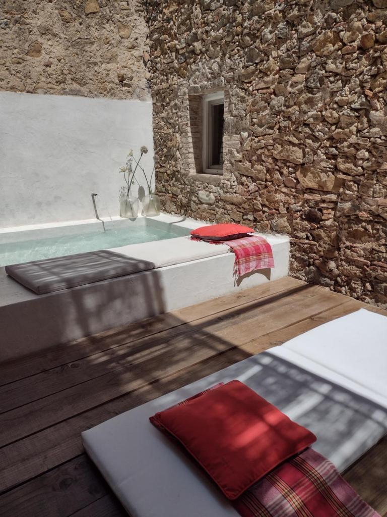 CAN TANDO Restored catalan old barn to enjoy peaceful rural simplicity photo 1