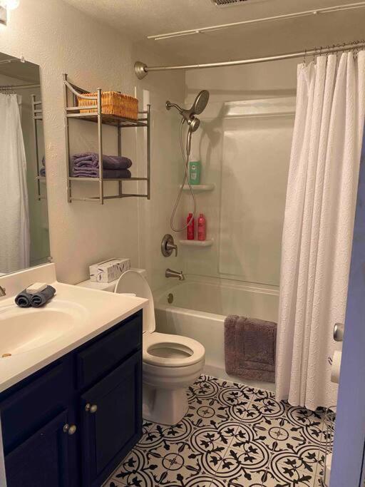 1 Bed Condo Near LK Ray Hubbard photo 1