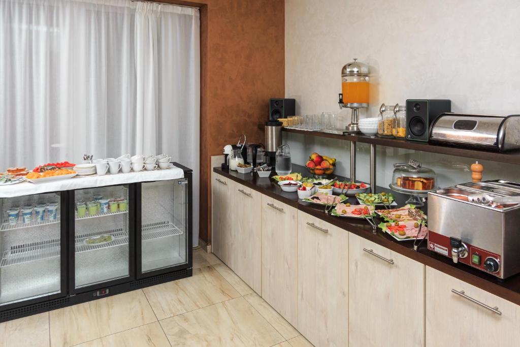 Hotel Maksim photo 3