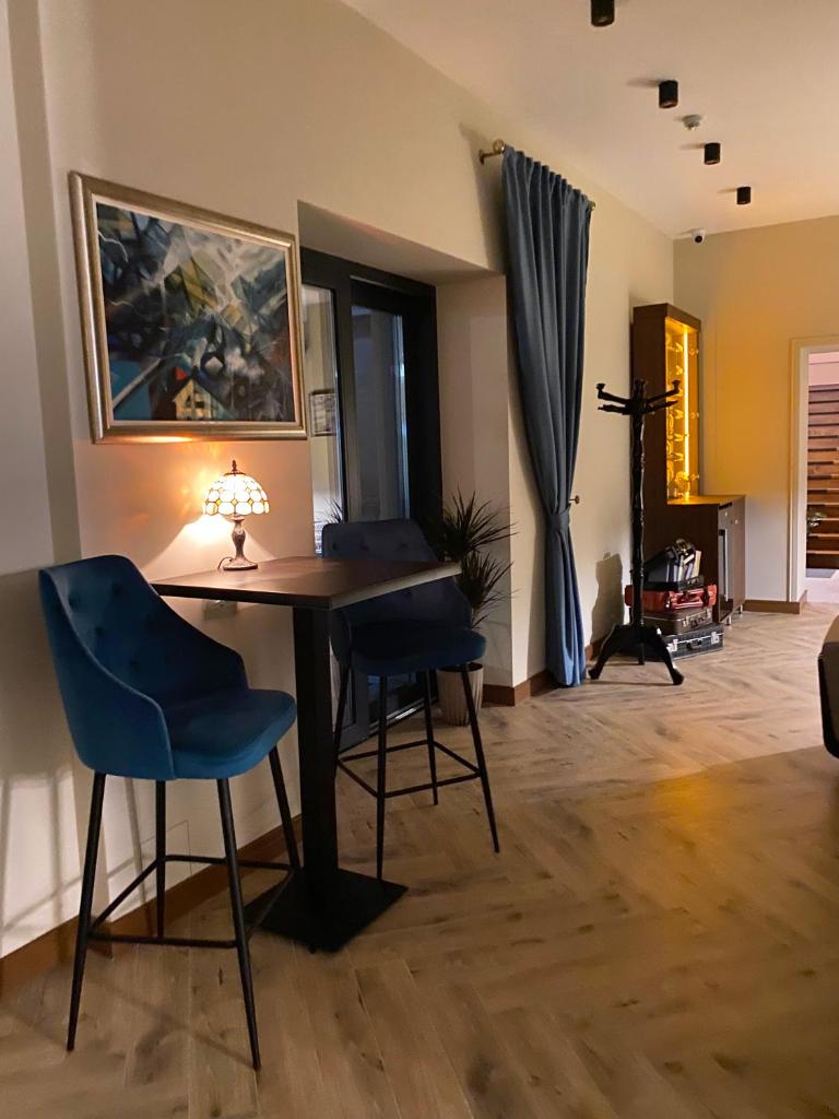 AVIOR Garni Hotel photo 4