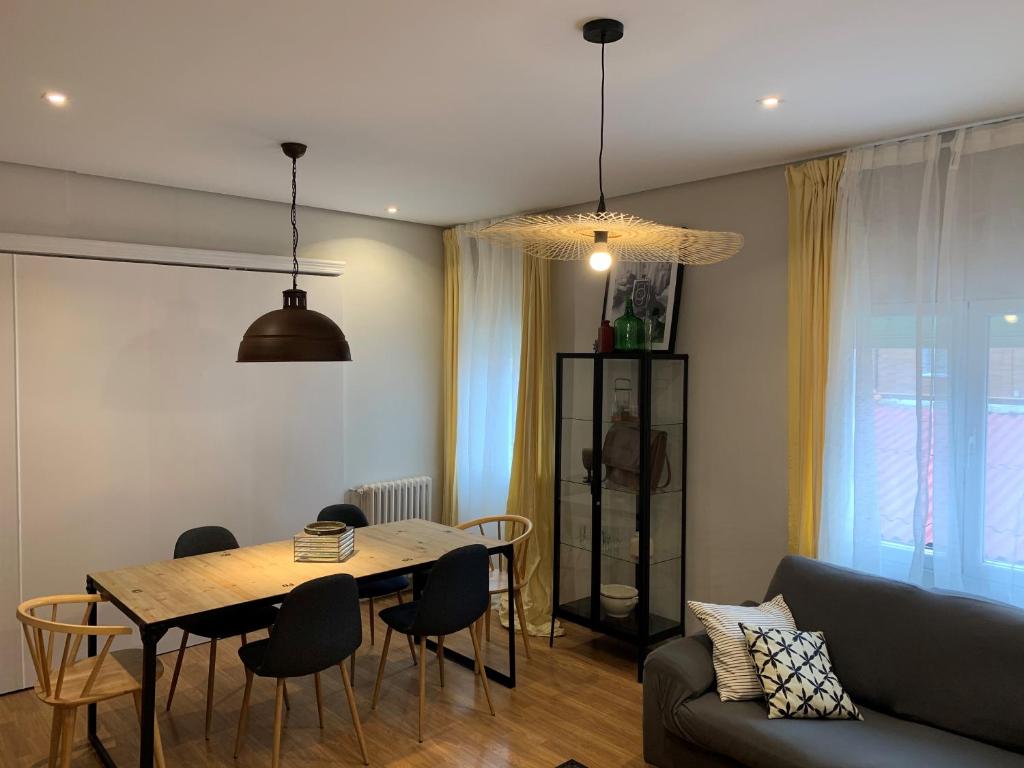 Amplio y moderno apartamento en Valladolid photo 1