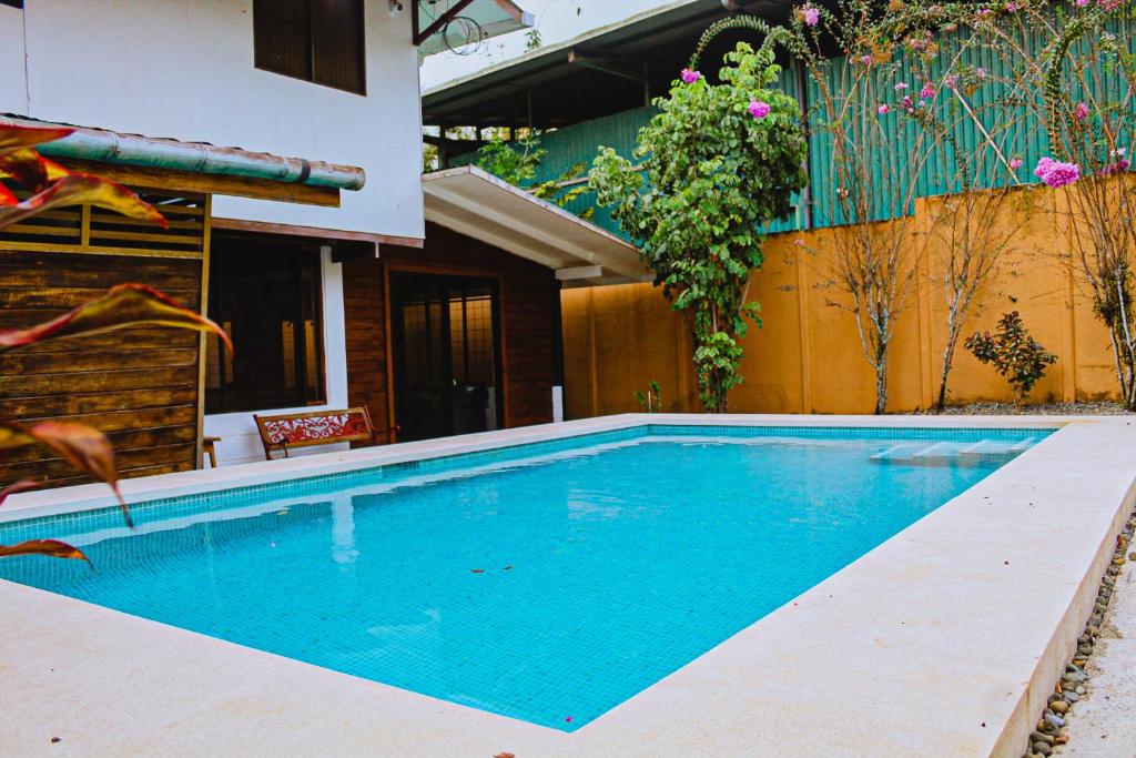 Casa Sua--Cozy 3 Bedroom Dominical Beach Cottage with Pool photo 1