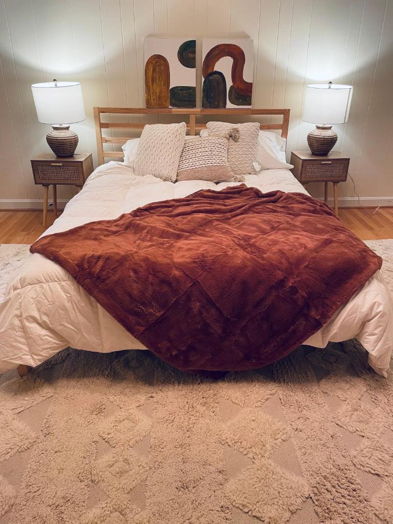Shallow Creek Suite image