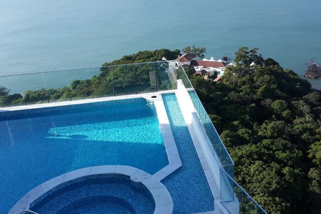 17J Beautiful Jungle Views in Beachfront Resort photo 1