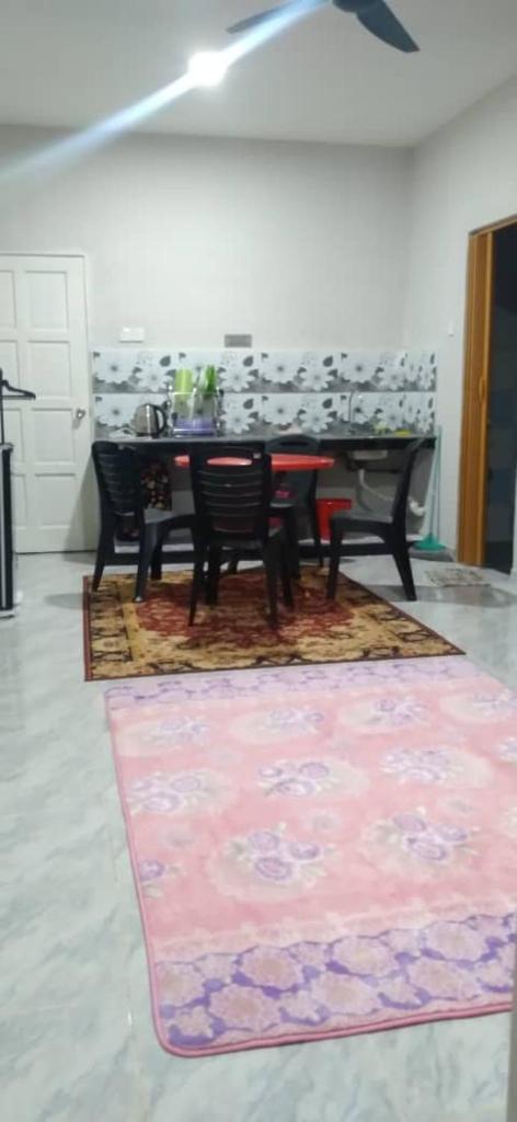 Ema roomstay photo 4