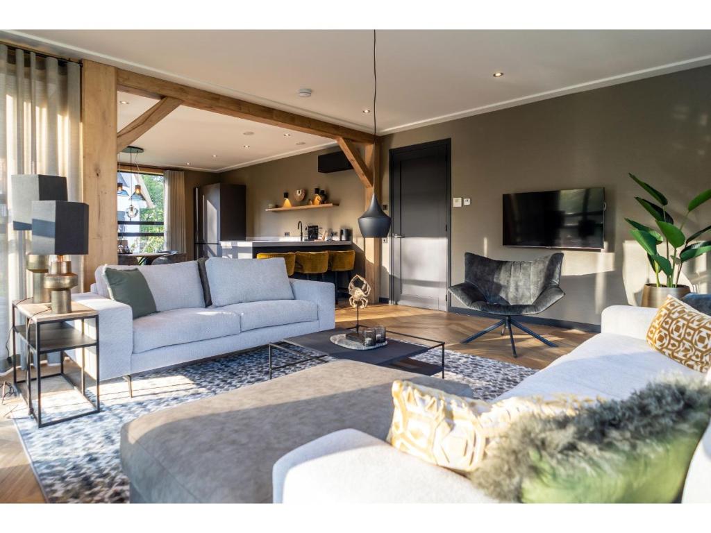 Luxury villa with sauna only a few minutes from the beach photo 3
