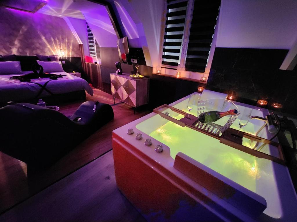 Caen, Tu m'aimes - Suite Romantique photo 4