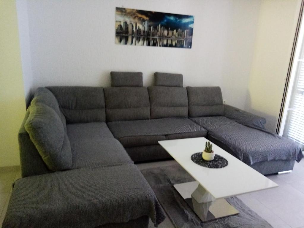 NATALIJA - holiday house with garage photo 3
