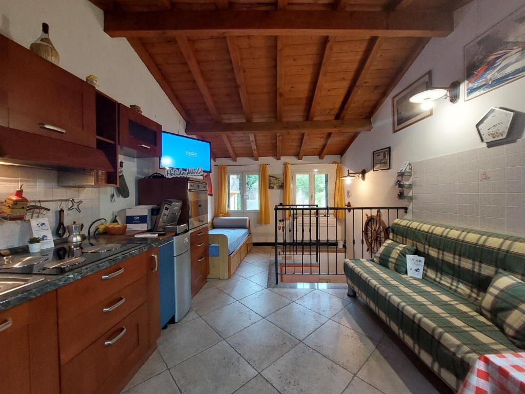 Home Dolcedo by Holiday World photo 3