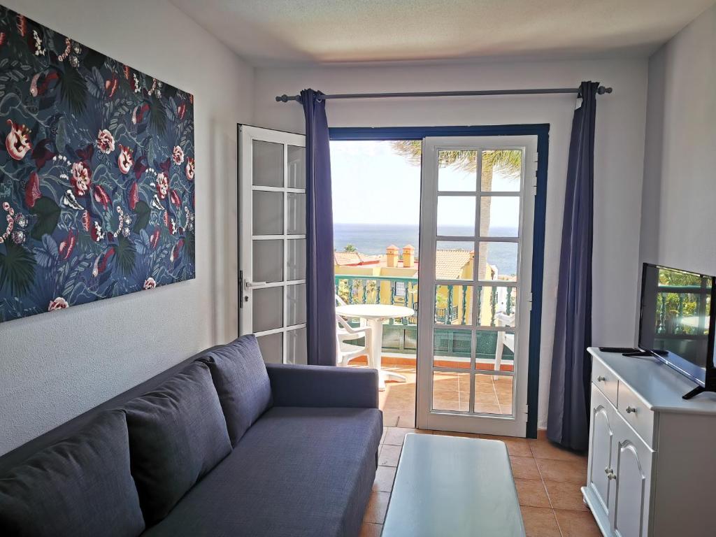 Apartamentos Oasis San Antonio photo 2