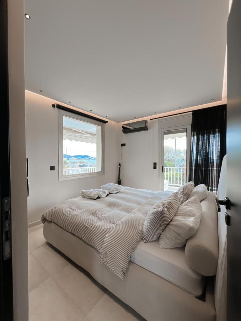 Lagonisi Luxury apartment 2 by the sea, Attica