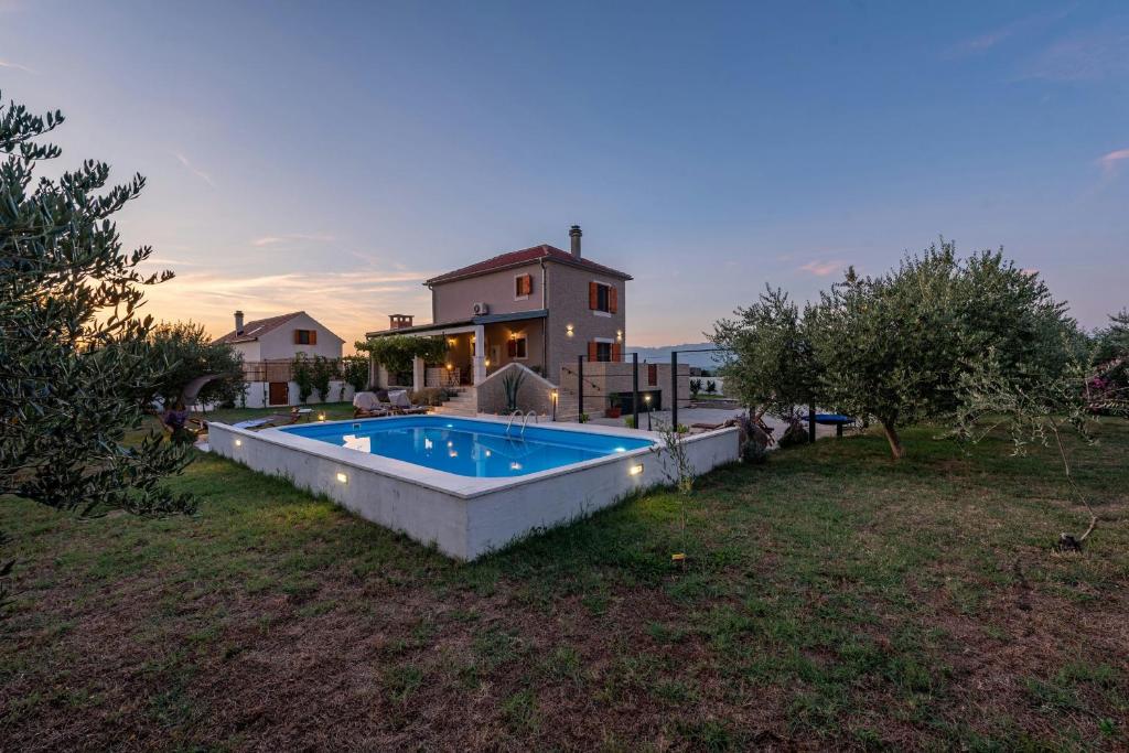 Villa Pan photo 3