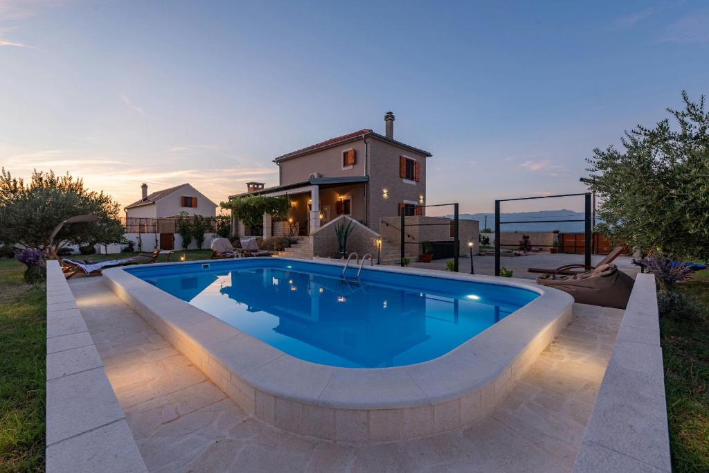 Villa Pan photo 1