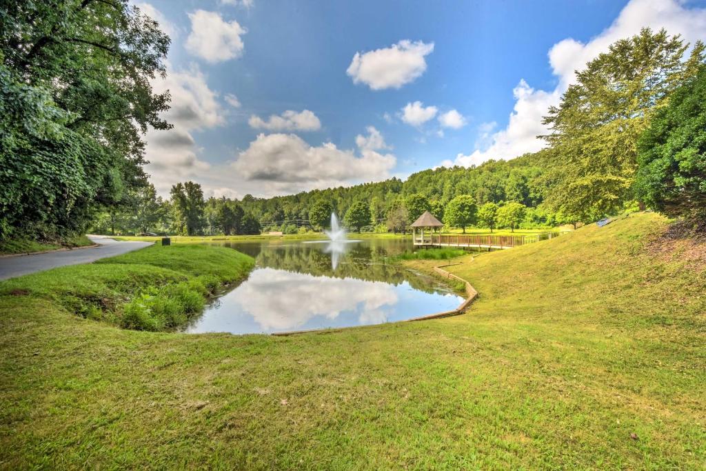 Clayton Resort Getaway with Pool Access, Pickleball! photo 2