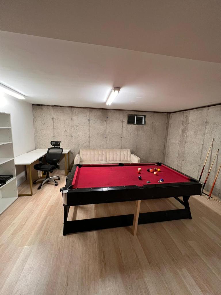 Single family Home ONLY long term booking of 28 days or longer photo 4