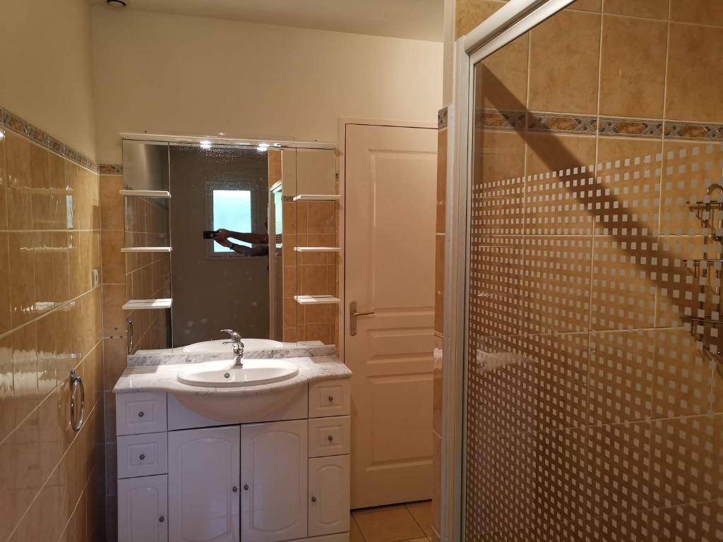 Chambre d'hôte dans une maison avec parking privée photo 3