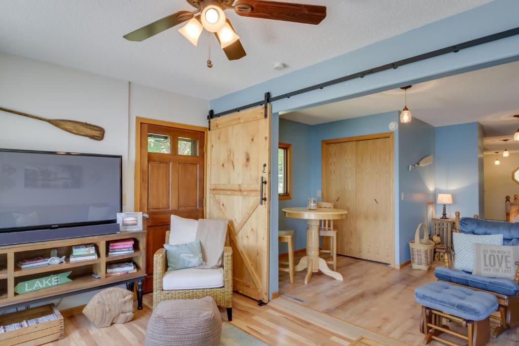 House on Lake Mary with Boat Dock and Lakeside Beach! photo 4