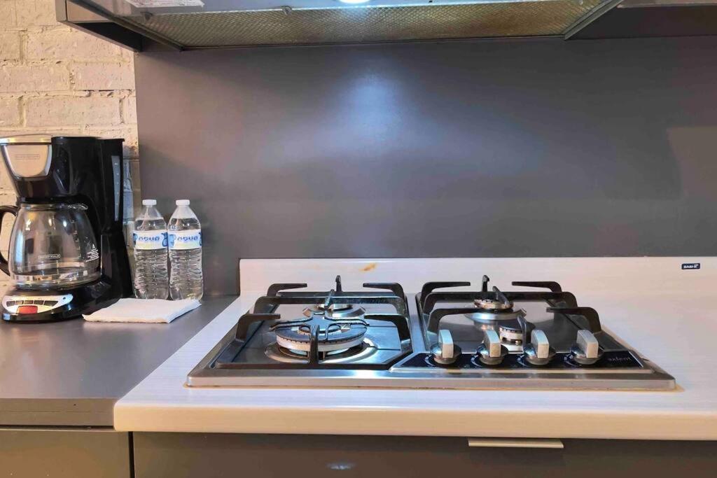 •Executive Suite• Quiet, Centrally & Comfortable photo 4