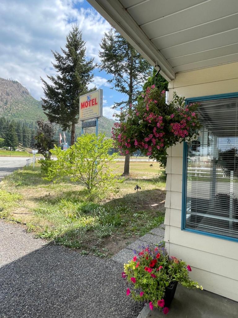 Y-5 Motel photo 4