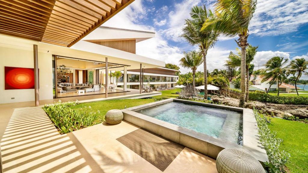 Sunny Vacation Villa no 1 photo 2