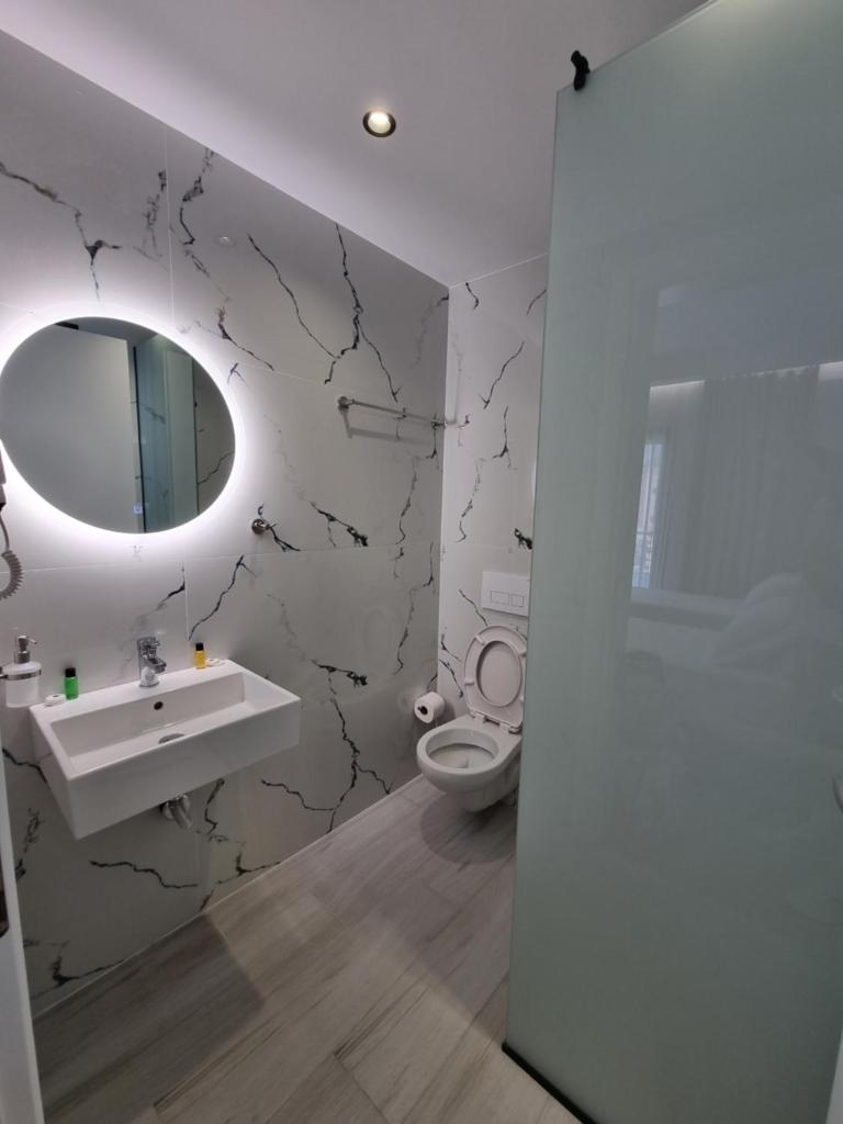 White Villa photo 4