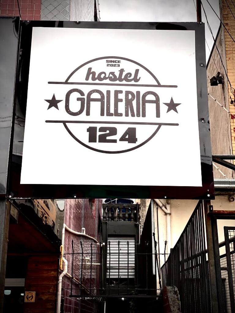 Galeria 124 Hostel photo 4